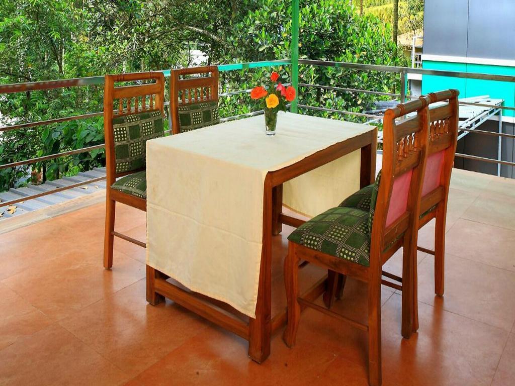 Thekkady Spice Valley Holiday Hotel Zewnętrze zdjęcie