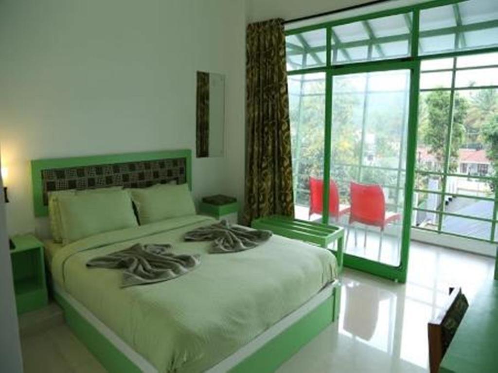 Thekkady Spice Valley Holiday Hotel Zewnętrze zdjęcie